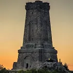 Gnezdo * Șipca