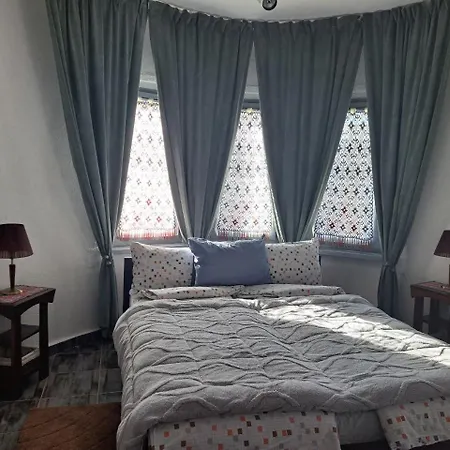 Gnezdo Apartamento *