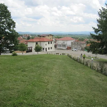 Gnezdo * Shipka